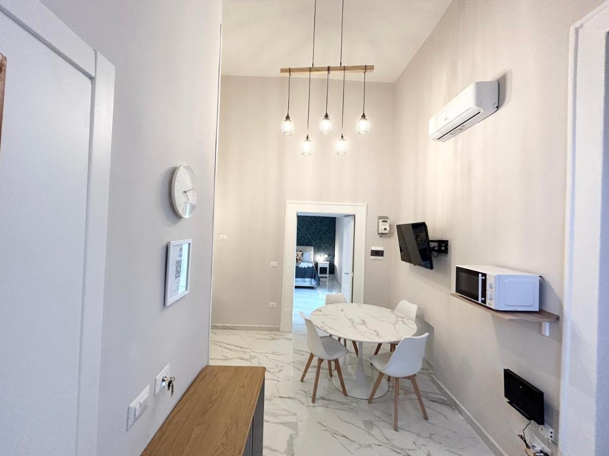 Naples Apartment Plebiscito Exteriör bild