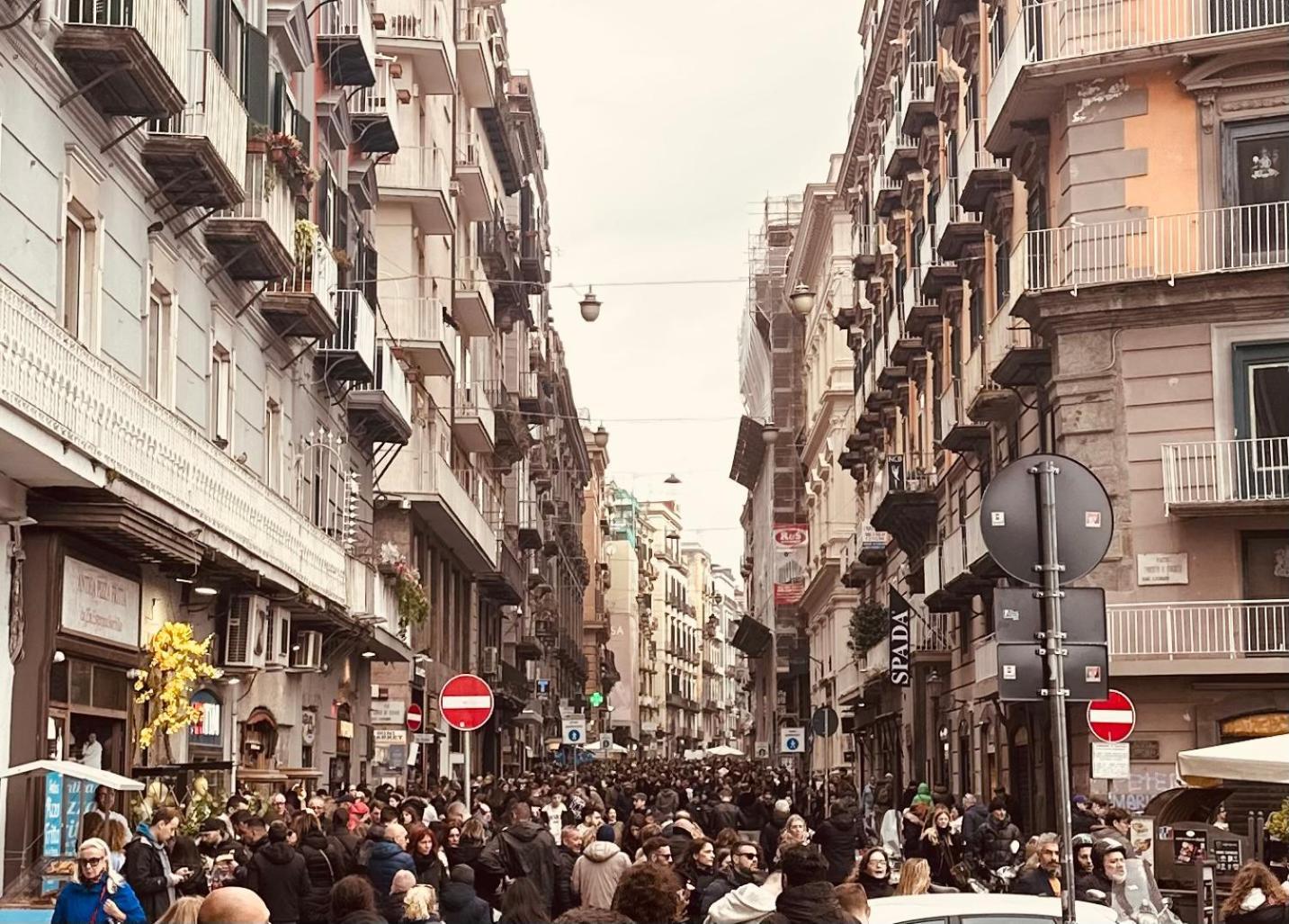 Naples Apartment Plebiscito Exteriör bild